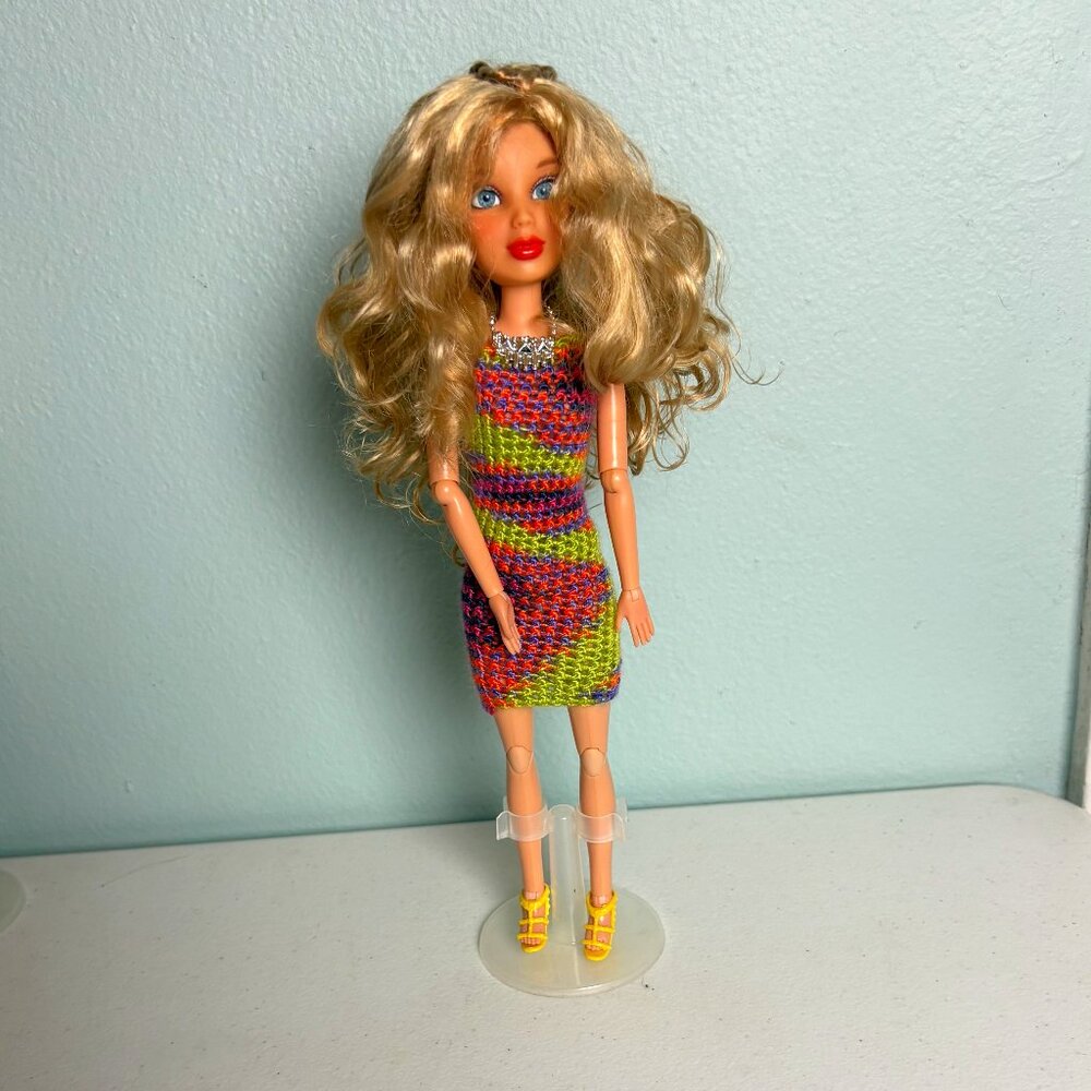 2009 Spin Master Ltd LIV 12" Doll #10523MP  Articulated  Handmade Dress
